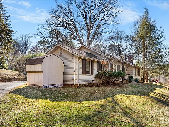 2nd image of 226 School Rd