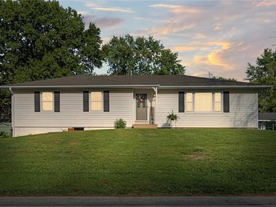 1401 S Edgevale Dr, Harrisonville, MO, 64701