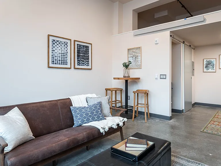 Dean River Apartments — Photo 30