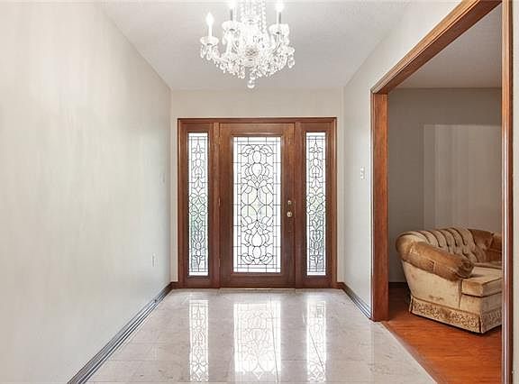 5th image of 10101 N Kelly Ln