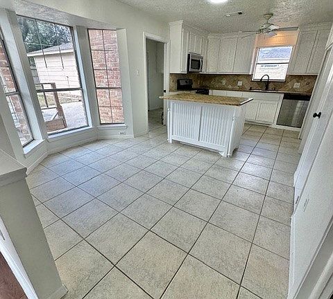 5th image of 17719 Cassina Dr #17719