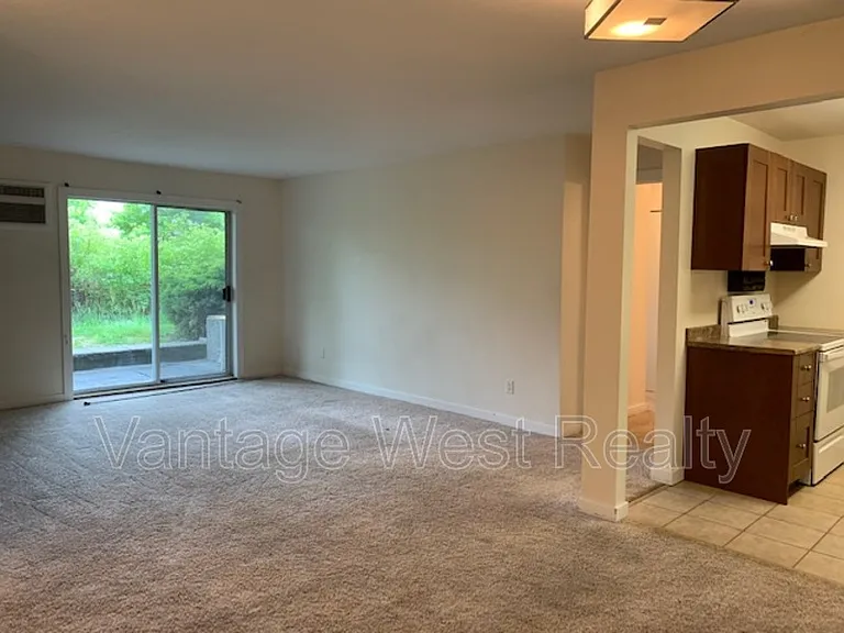 3180 De Montreuil Ct #105 — Photo 3
