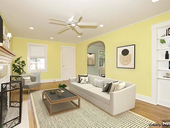 5th image of 72 Belmar St
