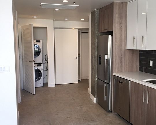 2nd image of 730 S Los Angeles St Ste 501