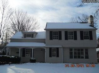 22388 Byron Rd, Shaker Heights, OH 44122