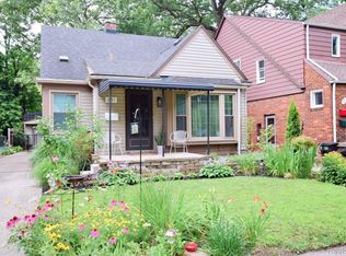 381 W Chesterfield St, Ferndale, MI