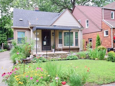 381 W Chesterfield St, Ferndale, MI, 48220