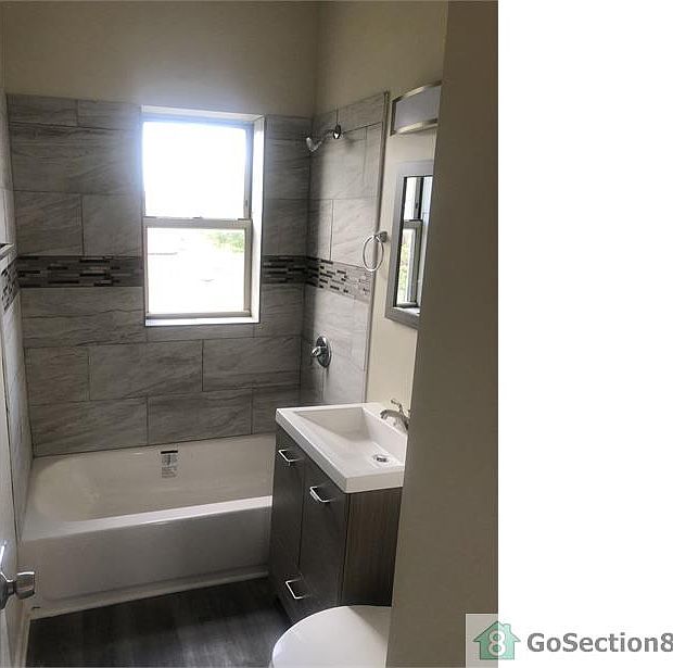 1st image of 9036 S Bishop St #1