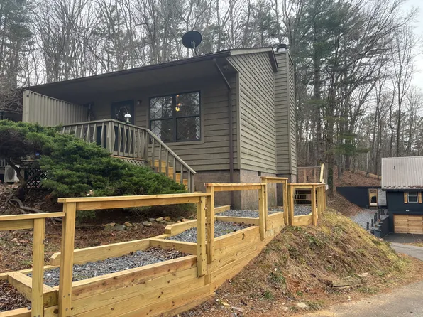 421 Mother In Law Ln, Burnsville, NC 28714