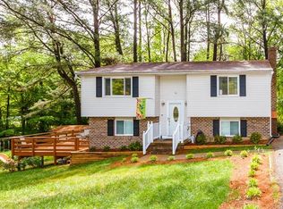 10501 Seacliff Ln, North Chesterfield, VA 23236