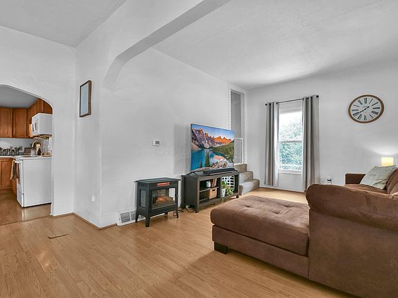 5th image of 3606 Park Ave W