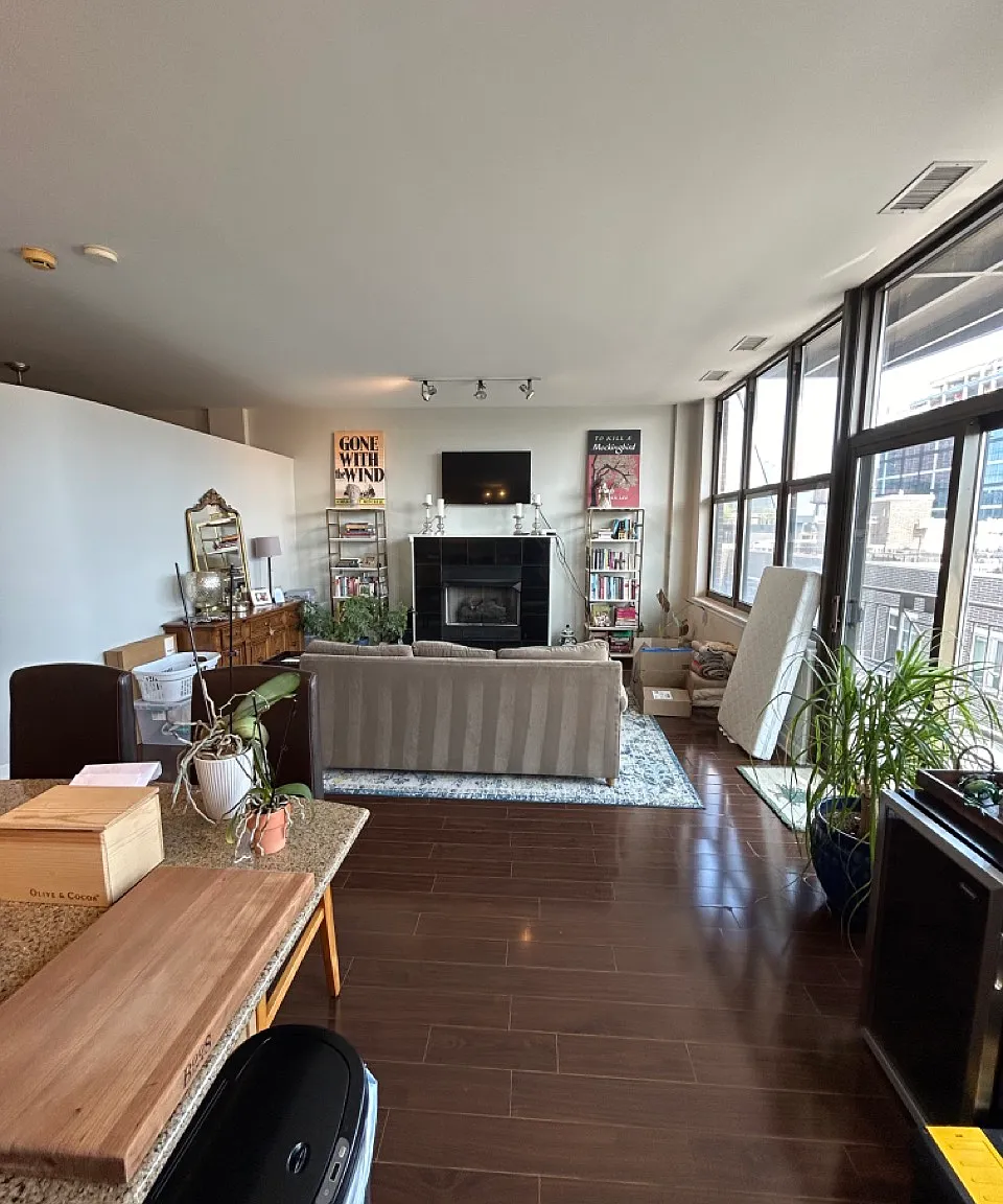 1 bed, 887 sqft, $2,990 — Photo 4