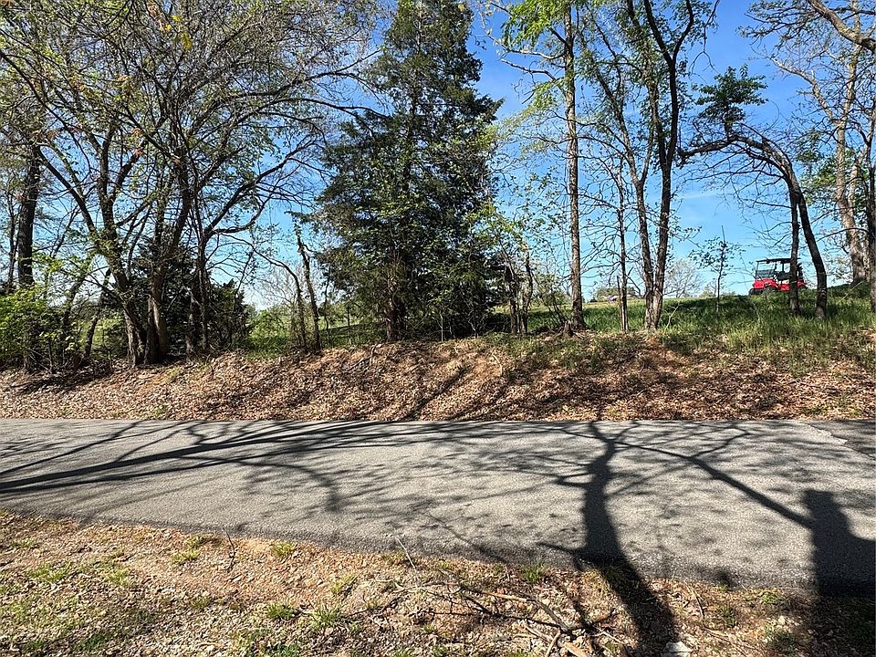 1st image of 10 Airport Rd