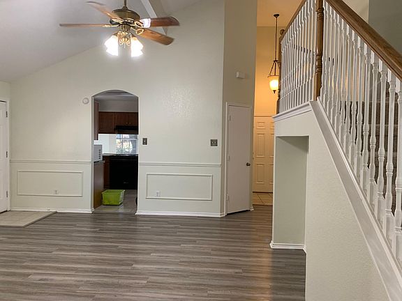 3rd image of 2716 Briscoe Dr