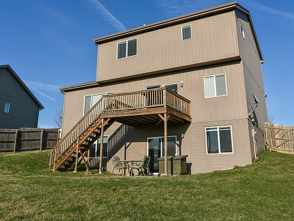 3rd image of 10712 S 26th St