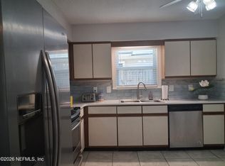 511 Camelia St, Atlantic Beach, FL 32233