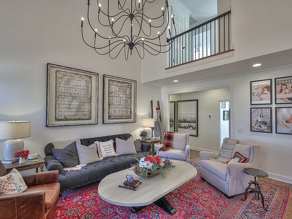 4th image of 2522 Saint James Dr