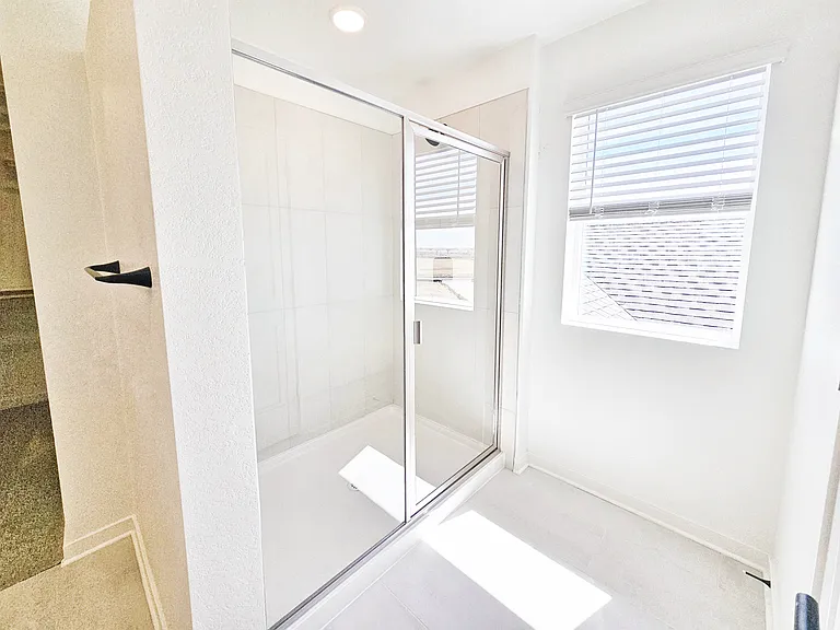 21470 E 58th Ave — Photo 17