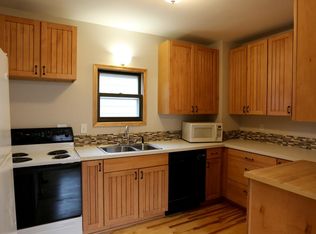 328 Wyoming St E, Saint Paul, MN 55107