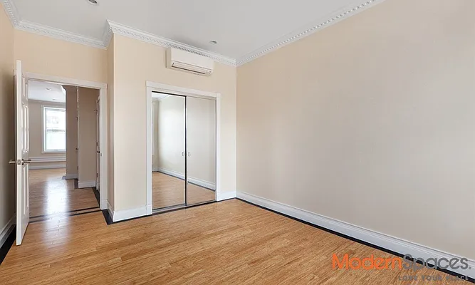 Rented by Modern Spaces | media 10
