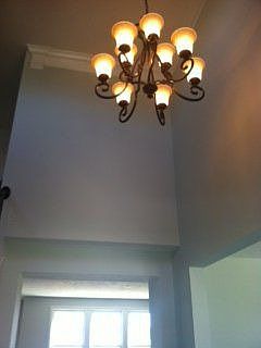 2-story foyer