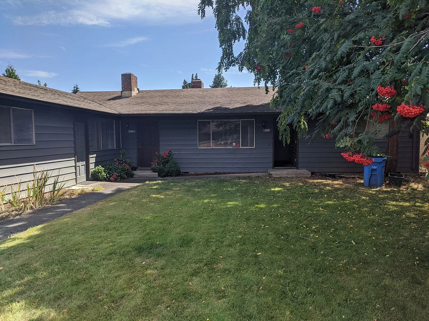 WA811 — Photo 1