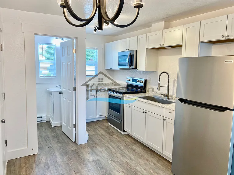 403 E Wallace Ave #2 — Photo 14