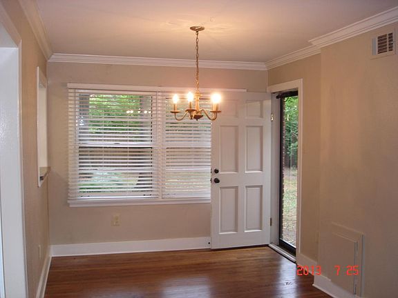 3rd image of 5021 Edenshire Ave