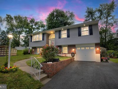 17 Latches Ln, Aston, PA, 19014