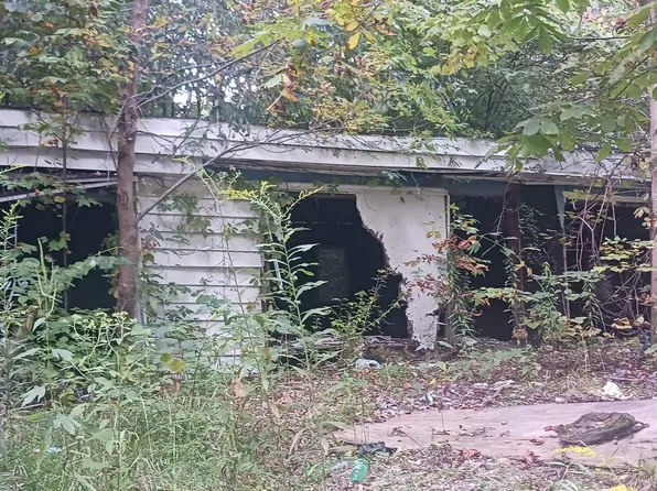 10631 Lakewood Dr W, Poland, IN 47868