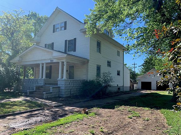 2nd image of 523 E 11th Ave