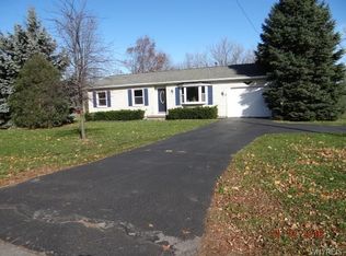 5855 Stone Rd, Lockport, NY 14094