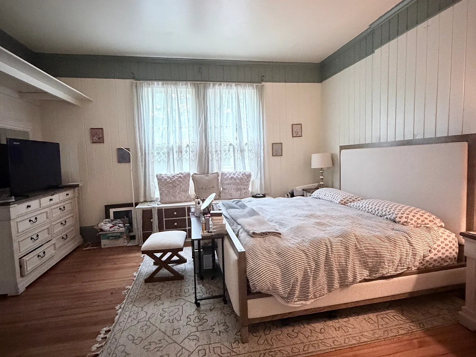 4 bed, 3.5 bath, 2403 sqft, $2,100 — Photo 4