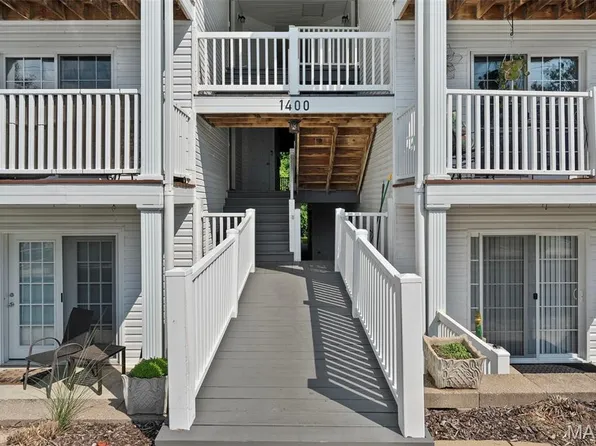 1400 Summertree Springs Ave APT G, Valley Park, MO 63088