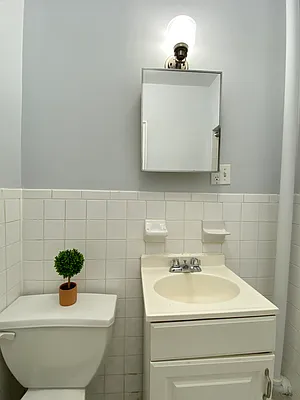 Rented by Dom & E Property Management | media 13