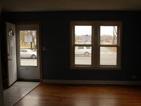 5th image of 916 N Lewis Ave