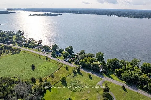 3 bed, $2,700 — Photo 1