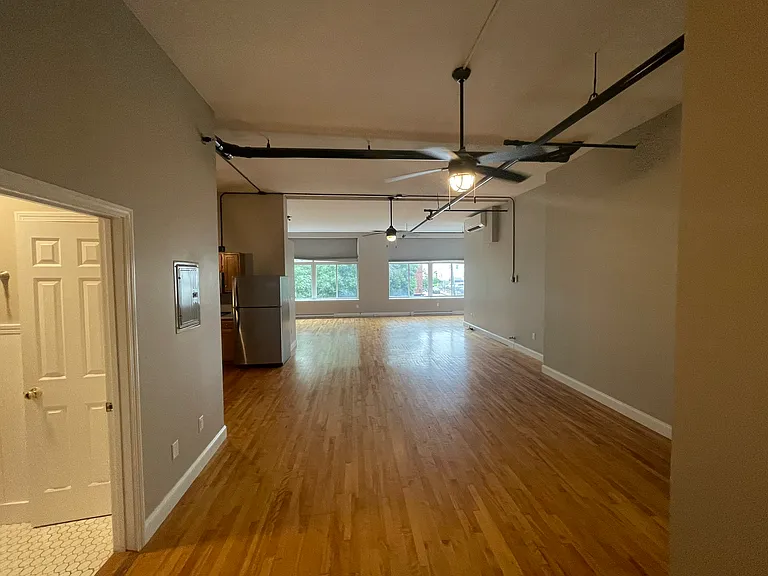 10 Franklin Ct #1 — Photo 1