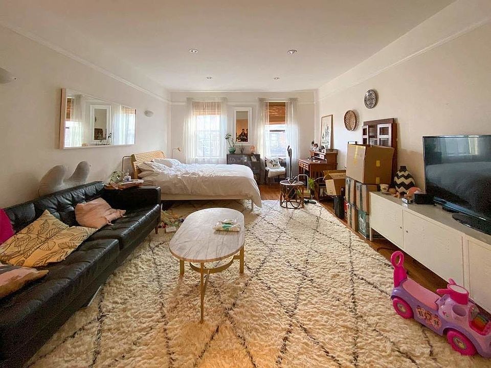 1st image of 309 E 19th St APT 5E