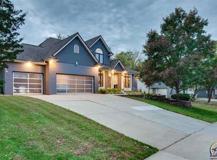 5727 SW Clarion Ln, Topeka, KS 66610