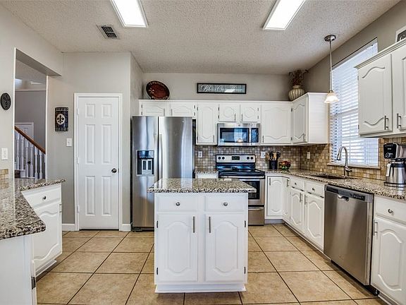 4th image of 10617 Nashville Dr