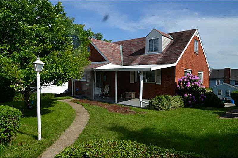 1st image of 616 Lafayette Dr