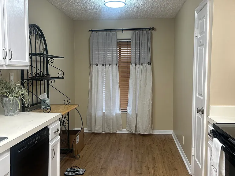 7300 Sunshine Skyway Ln S #202 — Photo 5