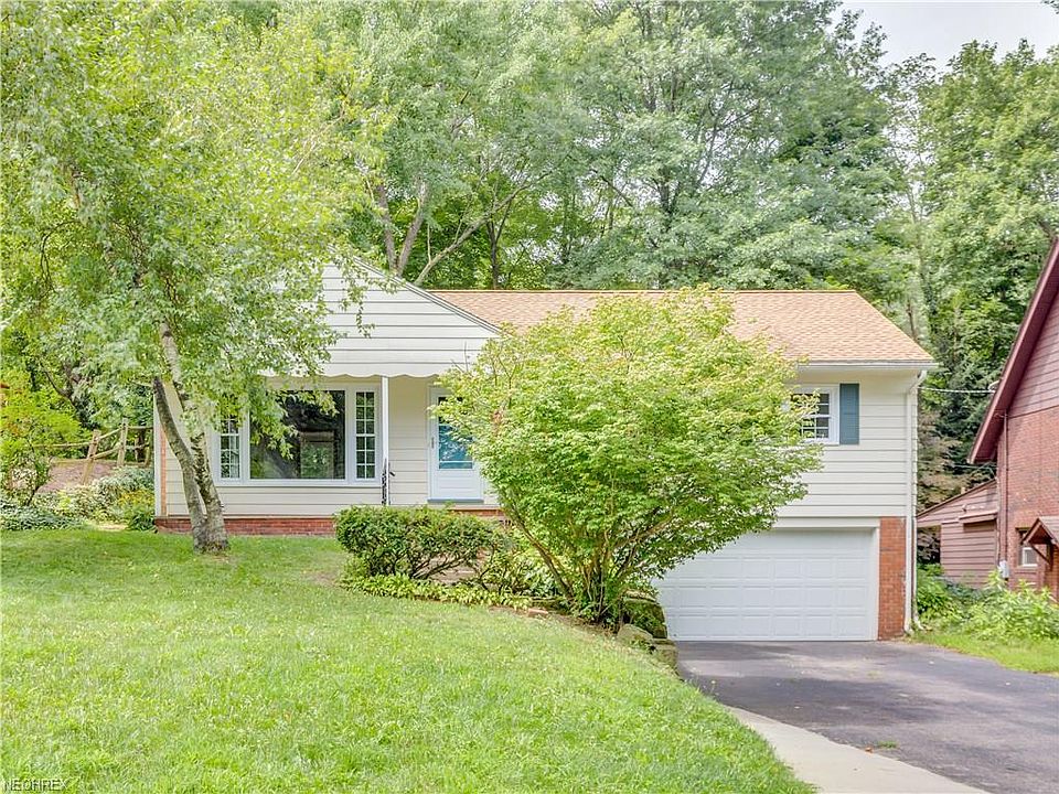1st image of 658 Lafayette Dr
