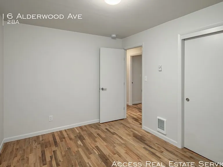 2916 Alderwood Ave — Photo 19