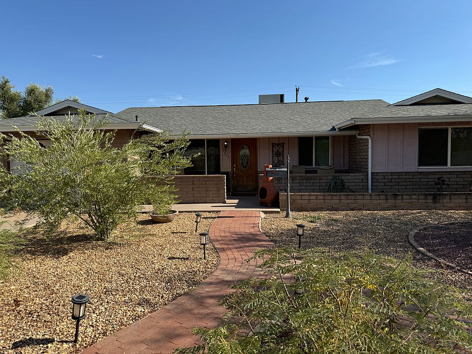 1st image of 1223 E Manhatton Dr