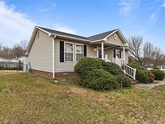 3rd image of 1231 Elwood Ct