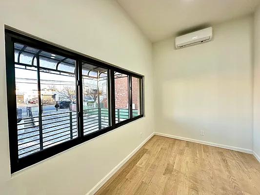 Sold by Remax Real Estate Professionals | media 9