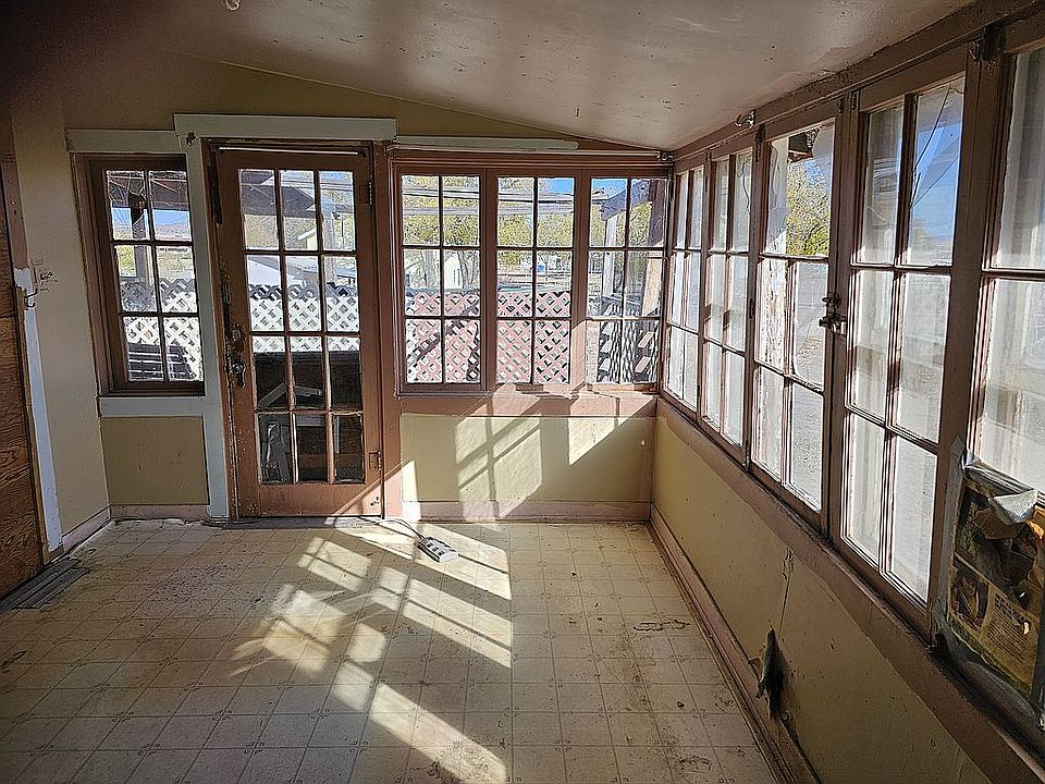 2nd image of 1359 Red Cinder Rd