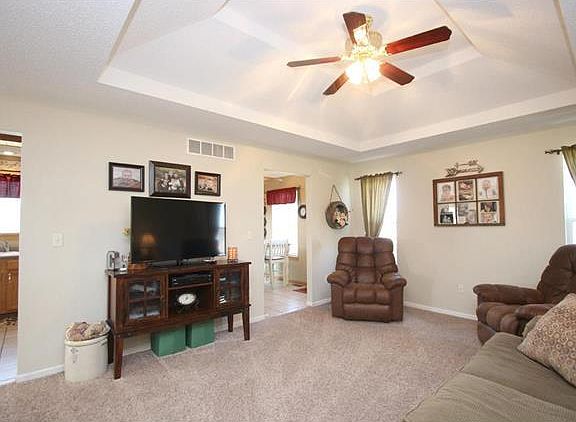 3rd image of 1709 Sunrise St